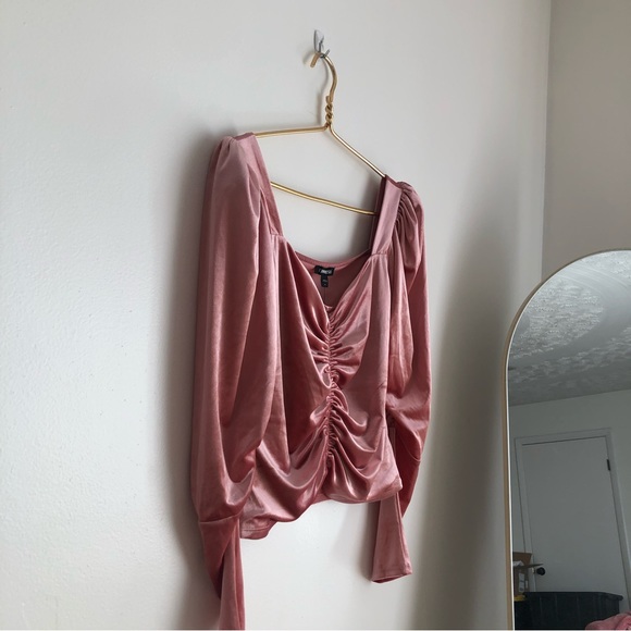 NWT Express Pink Velvet Long Sleeve Blouse - Picture 3 of 11